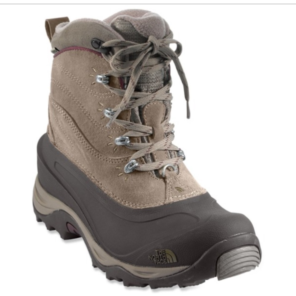 The North Face Chilkat Il Winter
Boots - Women's size 9